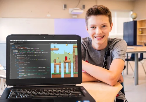 Code training for children through the creation of video games